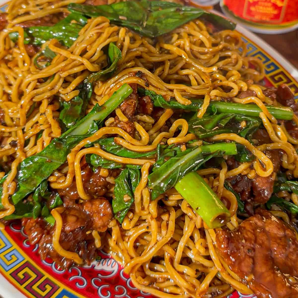 Black Pepper Beef Noodles